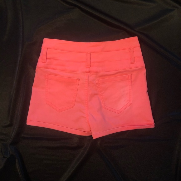 Sz. 2 Neon Short Shorts - Picture 2 of 7